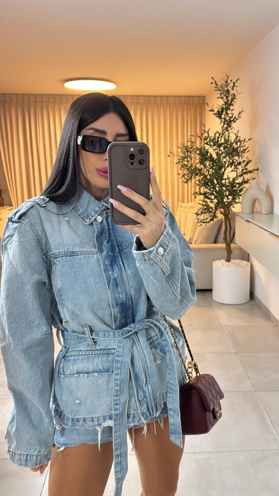 ג׳קט גינס קשירה