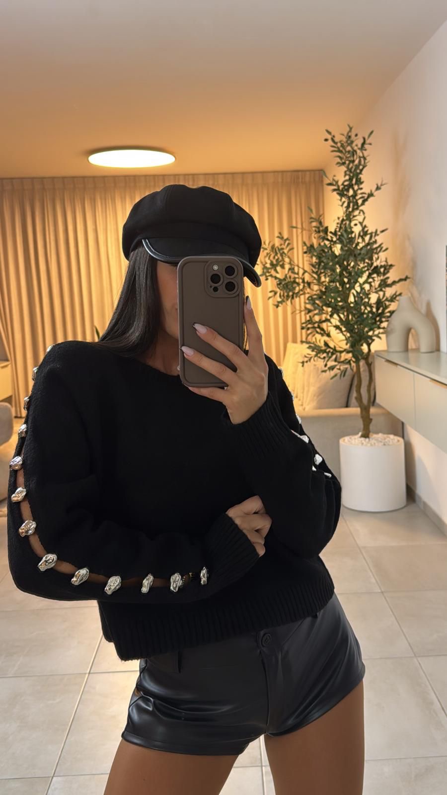 סריג פתחים בשרוול