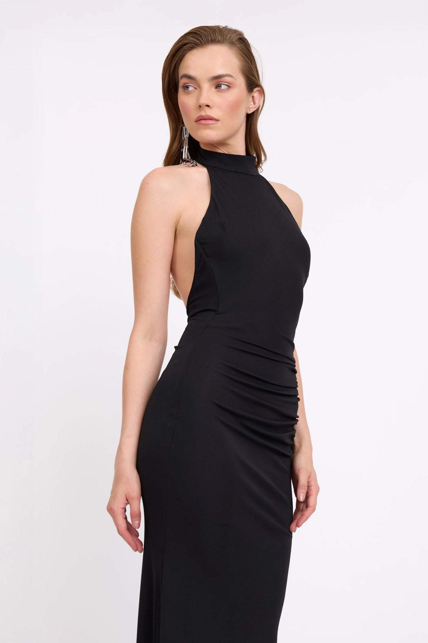 מקסי אלמנט בגב