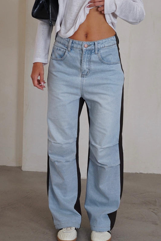 מכנס גינס שילוב דמוי עור