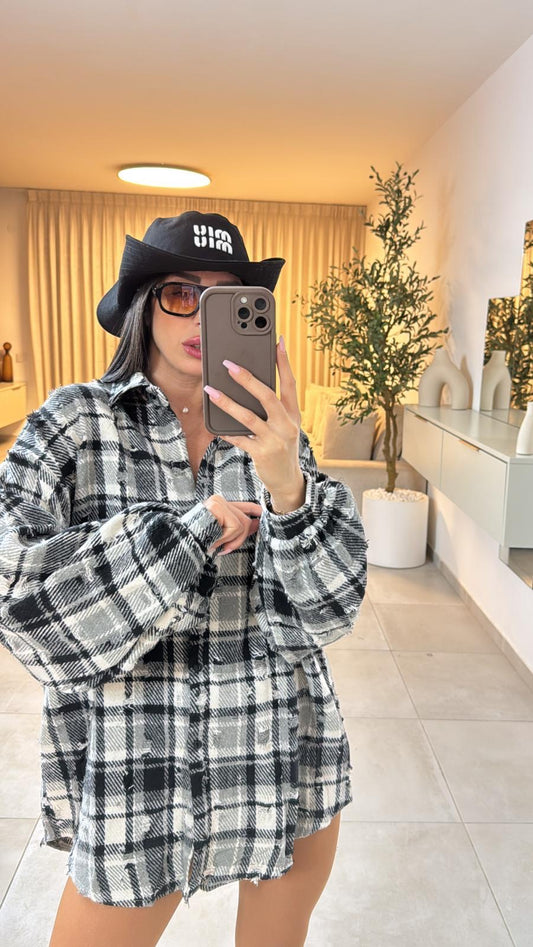 מכופתרת משבצות שילוב קרעים