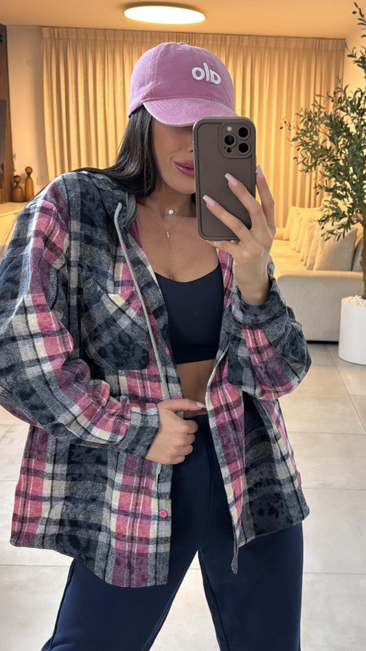 חולצה משובצת קפוצ׳ון