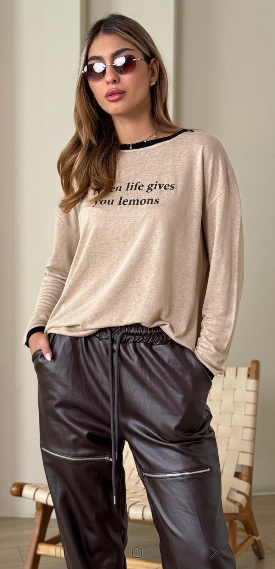 מכנס דמוי עור שילוב רוכסן