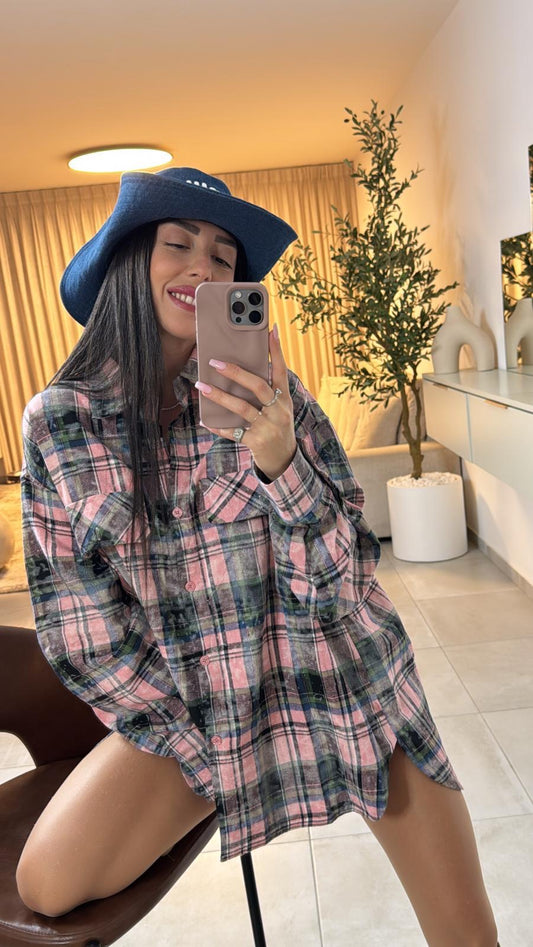 מכופתרת אוברסייז משבצות