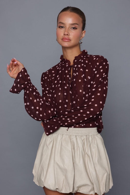 חולצה נקודות שקפקפה עם קשירה